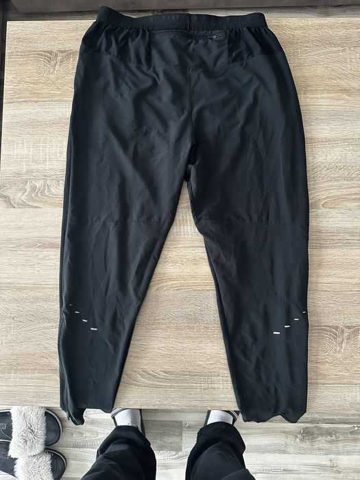 Долнище найк в добро състояние