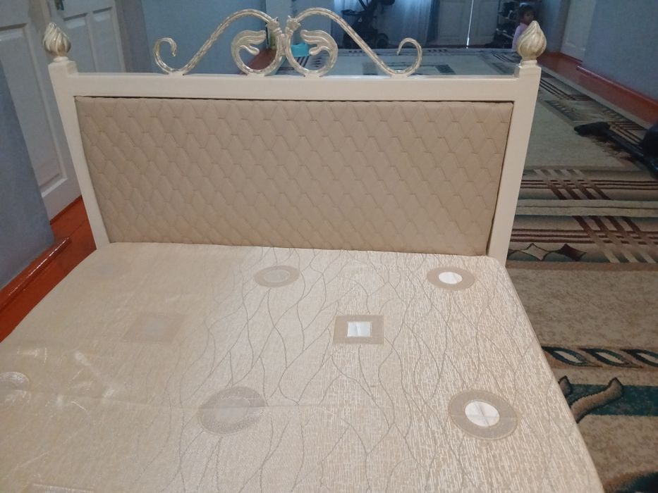 Кровать сатылады.