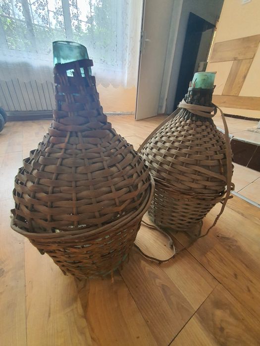 Стъклени дамаджани по 10 литра