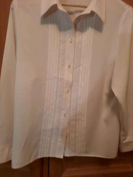 Cămașă dama alba cu broderie mărimea 42-44