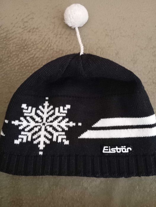 Зимни шапки Eisbar, Mamut и детска Volki, Swix и лятна Quicksilver