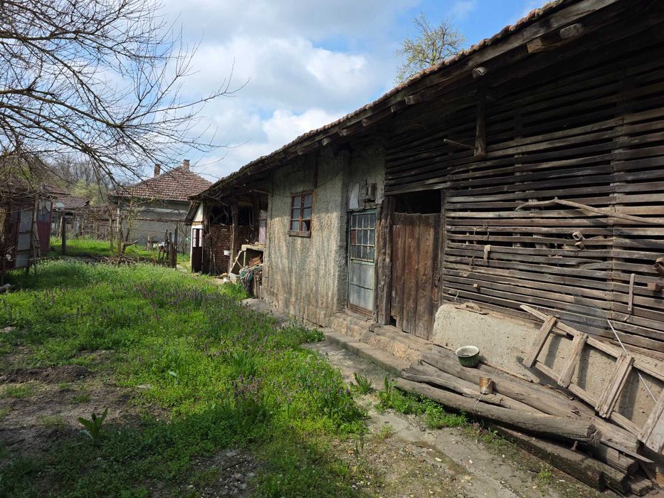 Къща в село Побит Камък, община Разград