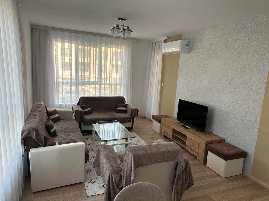 Дава се под наем Тристаен апартамент в Пловдив, Южен - 90 кв.м за 648.21 € - Снимка #2