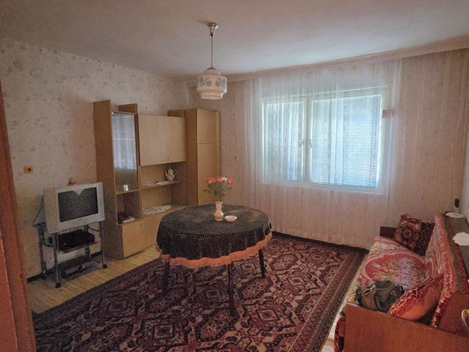 Продавам двуетажна къща в с. Пещерско, област Бургас. БЕЗ ПОСРЕДНИК!