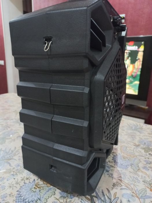 калонка Ultra Tech  в идеальном состоянии