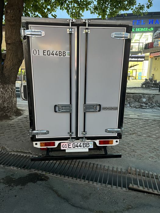 Labo 2025. Kraskasi Toza, tent qilingan
