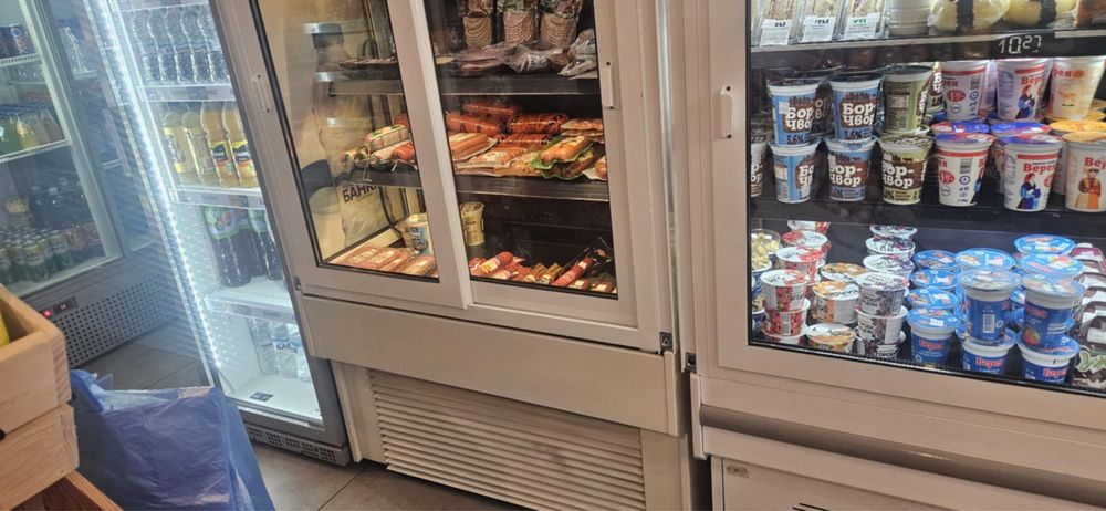 Хладилни витрини