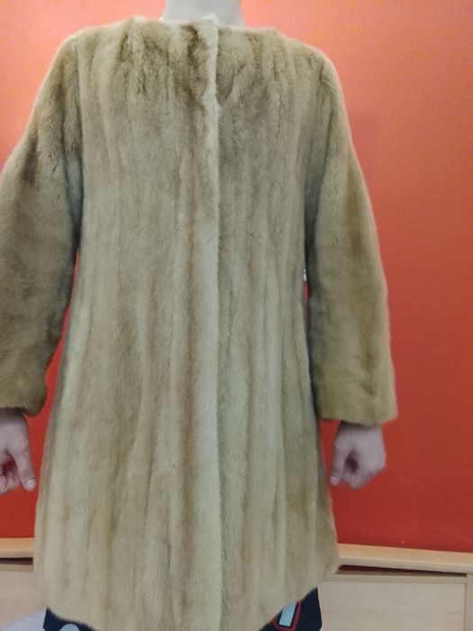 Продаю теплую шубу