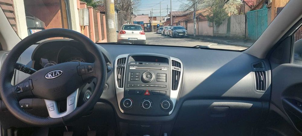 KIA Ceed 2012, 1.6 CRDi. Diesel