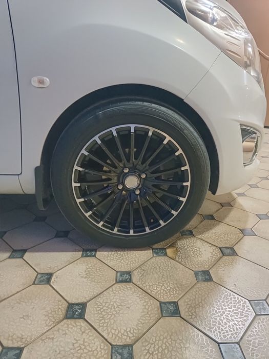 Vossen Diska Balon Alpina Stil 195 55 R16 Holati yaxshi