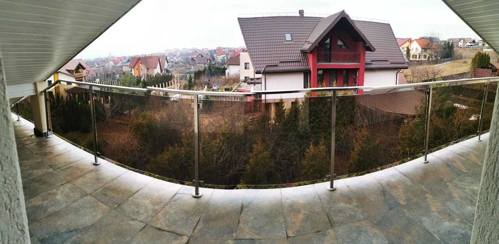 Închiriez apartament 2 camere (mansarda)