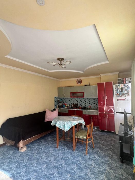 Алмалык, Олмалик, Целина, Ховли Уй, Жихозлари билан Срочно сотилади