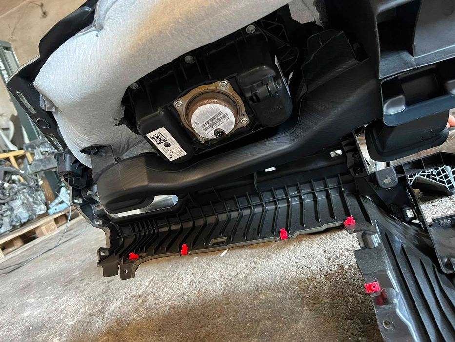 Plansa bord completa cu airbag pasager BMW X2 F39