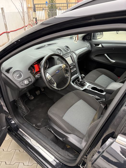 Ford mondeo 1.6 benzina