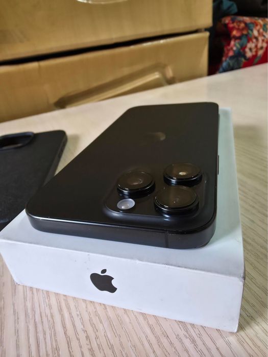 Продам или обмен iPhone 16 Pro Max 256g E - sim