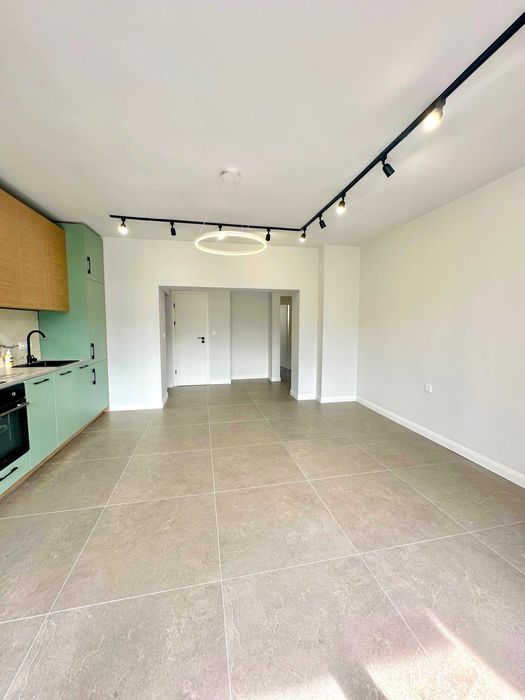 Четиристаен апартамент за продажба в Банишора