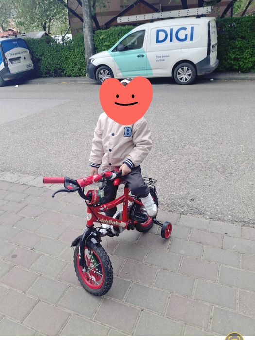 Bicicleta copii cu roti ajutătoare