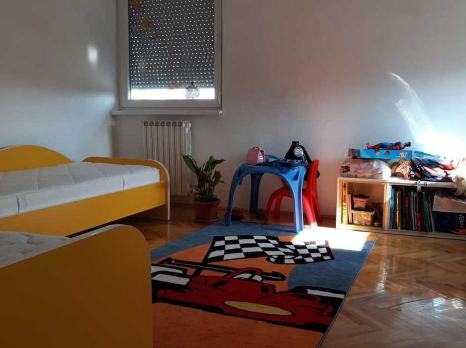 Дава се под наем Тристаен апартамент в Пловдив, Каменица 2 - 90 кв.м за 372.3 € - Снимка #5