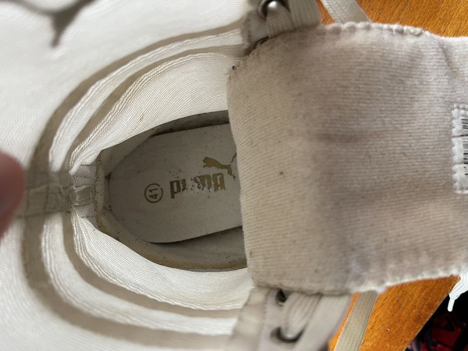 Boxing shoes Puma.