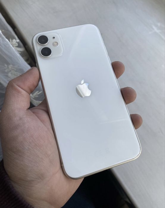 iPhone 11 64гб белый