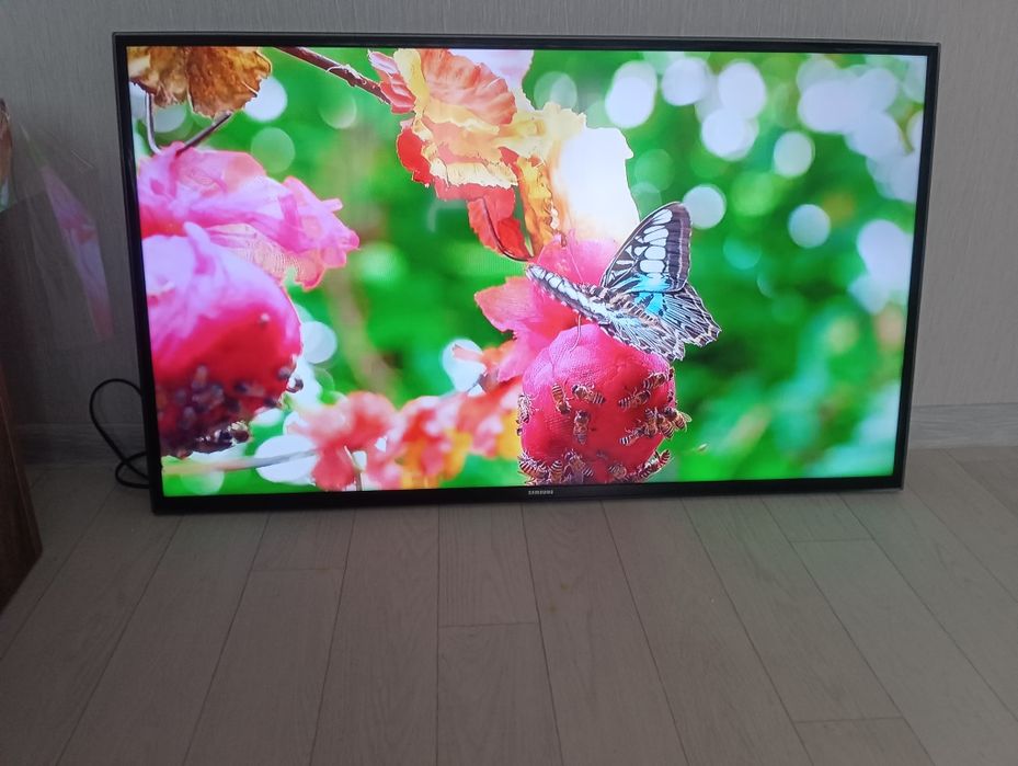 Телевизор  Samsung