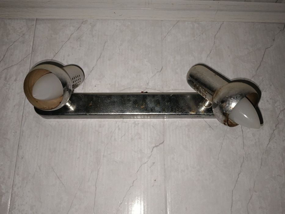 Срочно продам оригинал светильник