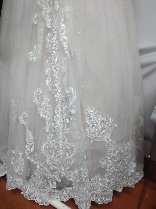 Платье  свадебный новый. Срочно продаётся