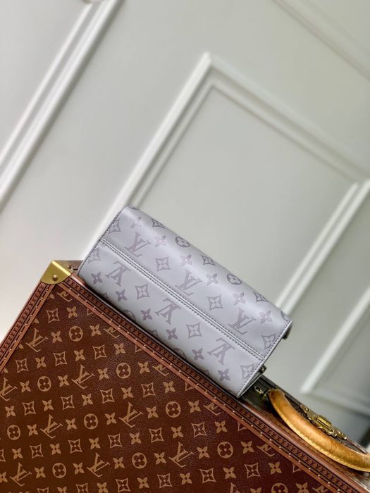 Geanta Louis Vuitton OnTheGo