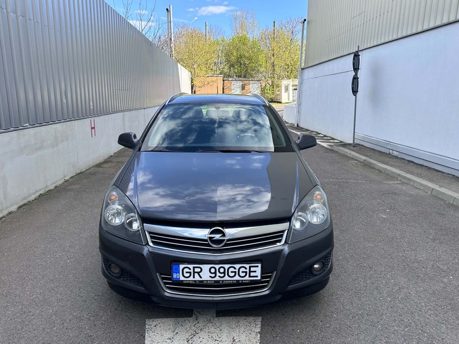 OPEL Astra 2011 — imagine 5