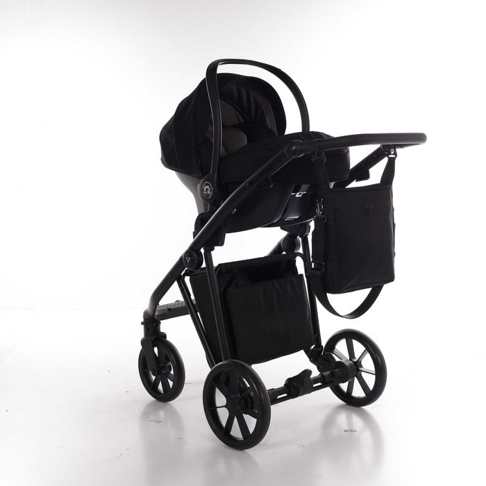 Бебешка количка JUNAMA SMART V3 3в1 с столче за кола