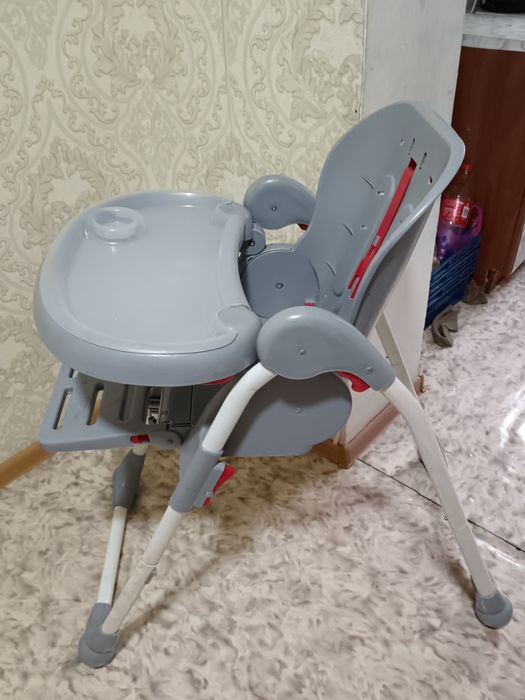 Детский столик. Хорошо состояние