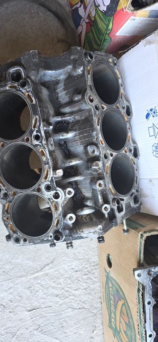 Мотор 2.7 V образный хундай