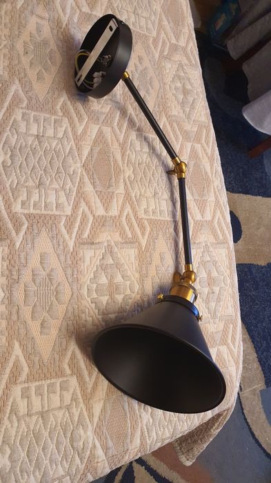 настенный светильник