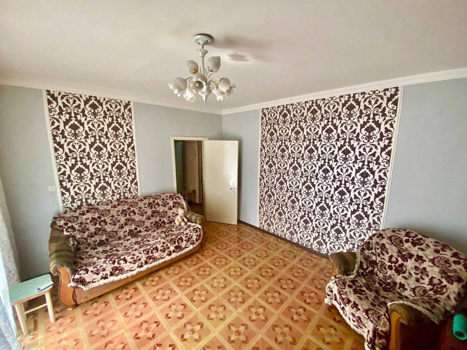 (4) Продается квартира в центре. Ц-1. 2/3/9  60м2
Район: Ц-1
Орие