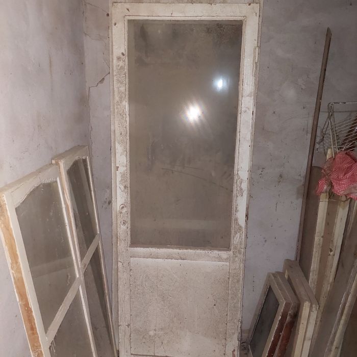 Окна  деревянные  двери б.у.решотки