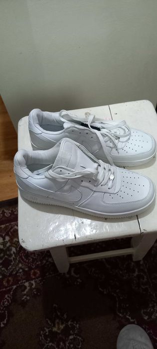 Мужские новые белые красовки