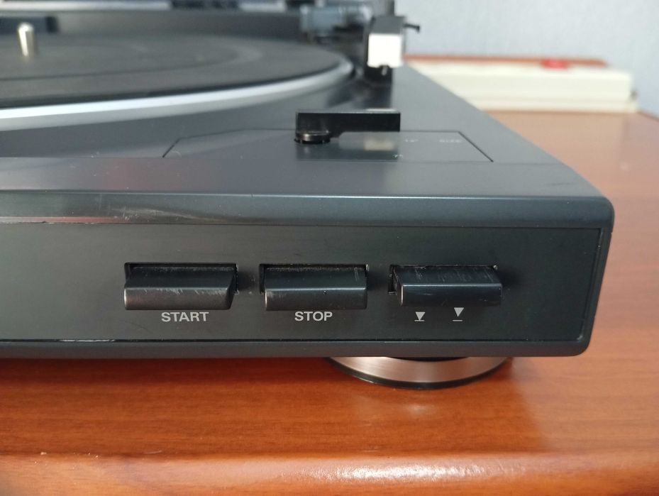 Продам проигрыватель винил дисков AUDIO-TECHNICA.