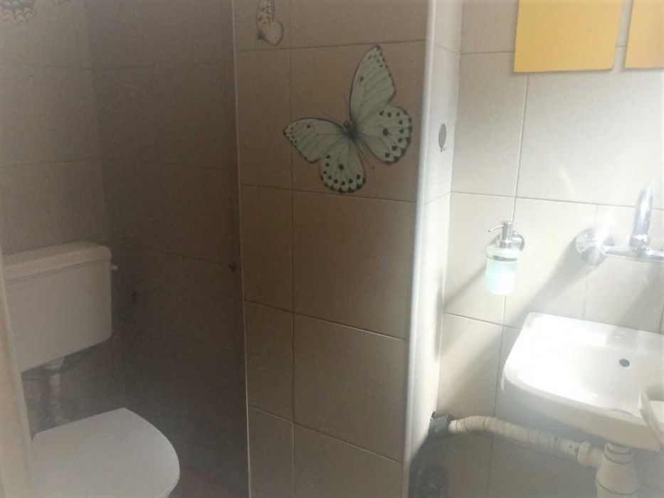 Помещение под наем в жк Света Троица за спортна зала