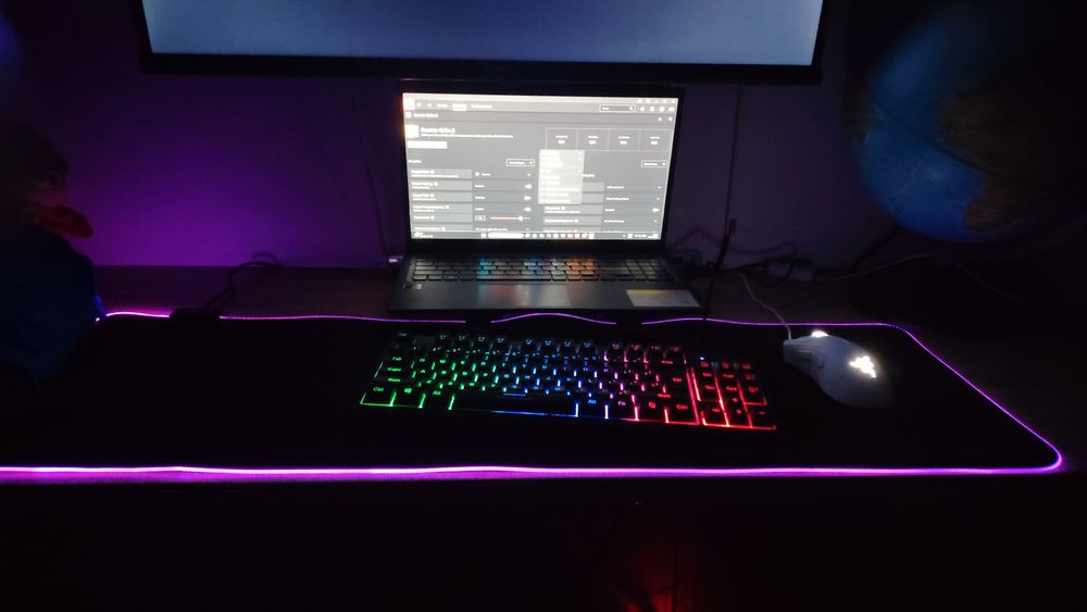 Laptop Asus Vivobook 15 (preț fix, mai multe detalii în descriere)