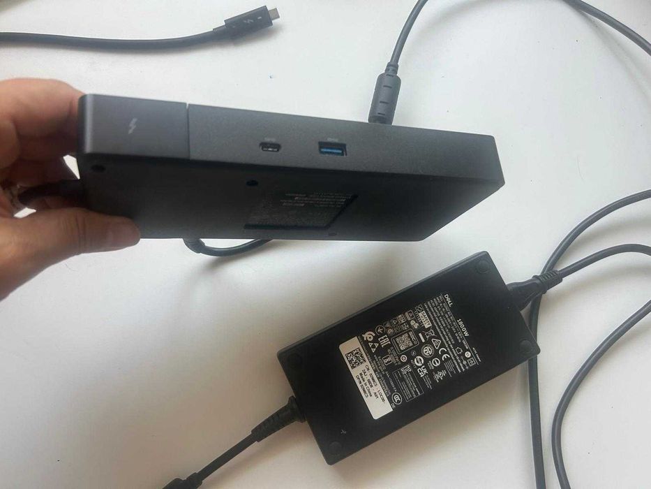 Docking station Thunderbolt 4