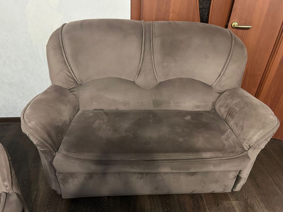 Диван б/у 3,2,1 хорошем состоянии, чисто