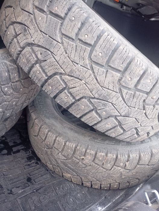 Продам резину 175/65/14