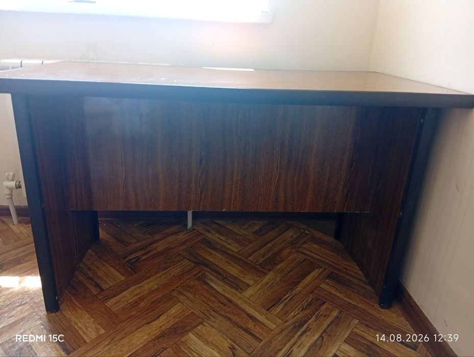 Письменный стол  продам