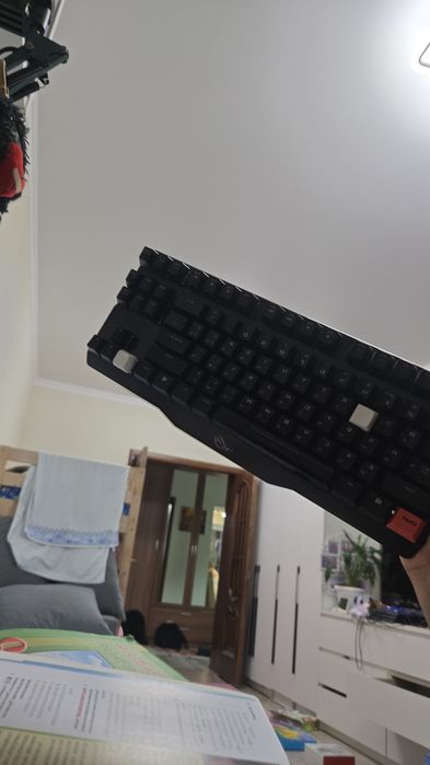 СРОЧНО продам клаву ASUS