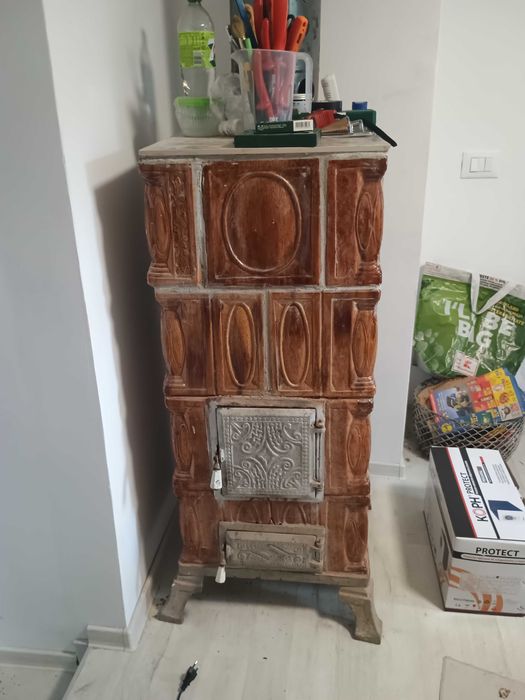 Vând sobă pe lemne funcțională