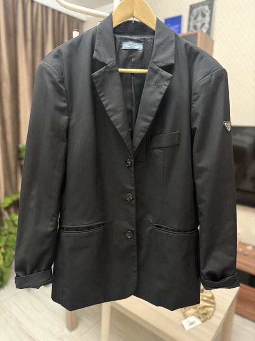 Продам пиджак Prada прада. Куртка кожанная турция