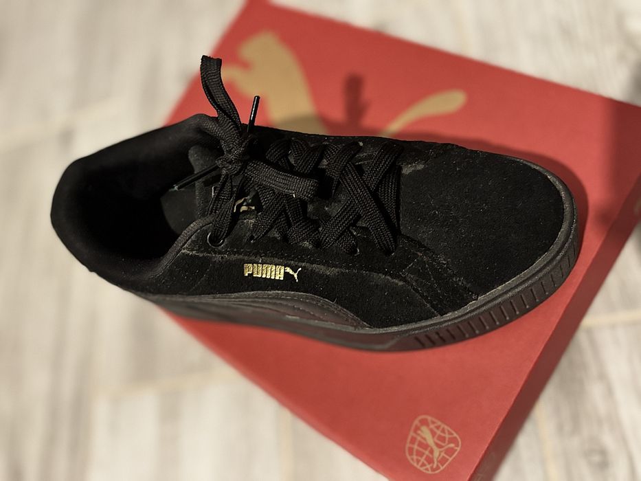 Vând adidași puma, marimea :37