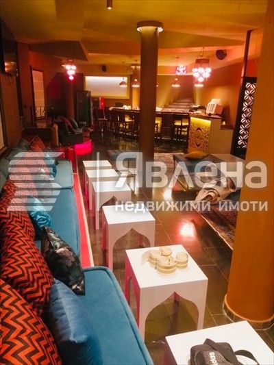 Инвестиционен имот в идеалния център на Варна!