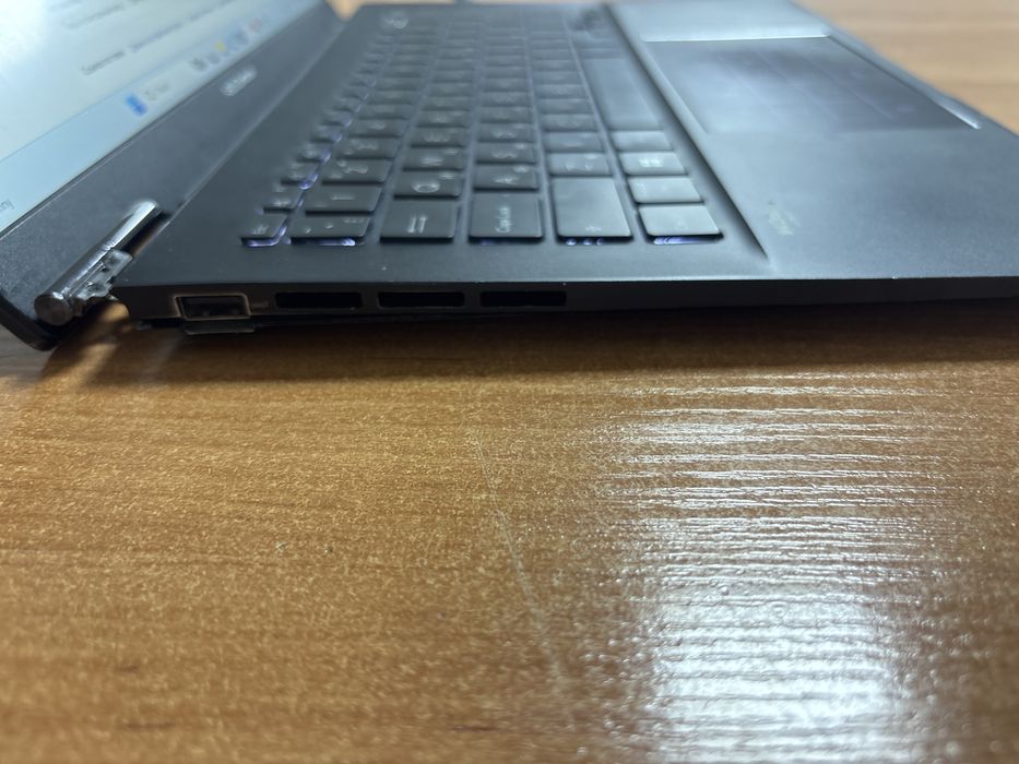 Ноутбук Asus Zenbook