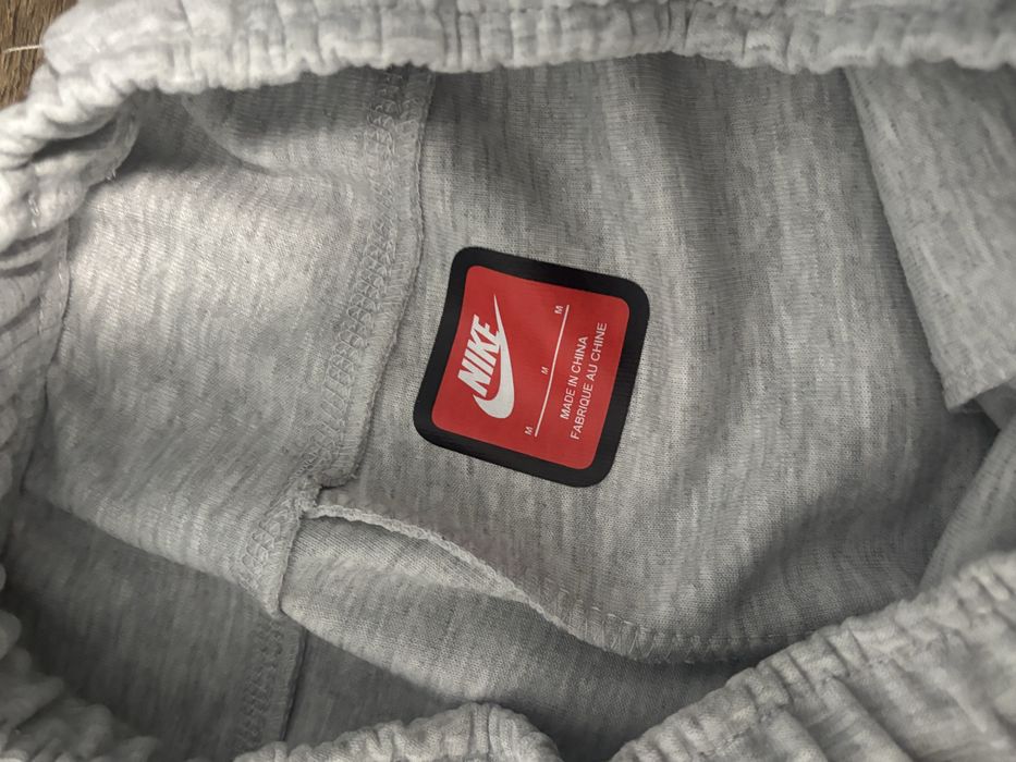 Trening Nike Tech gri